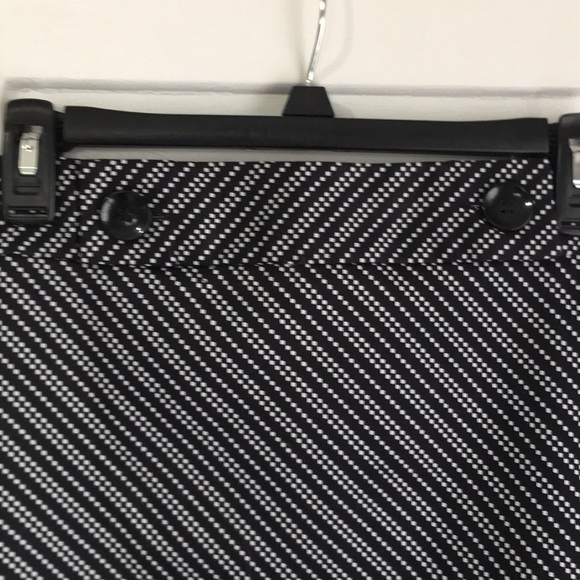 Skirt - Picture 2 of 3